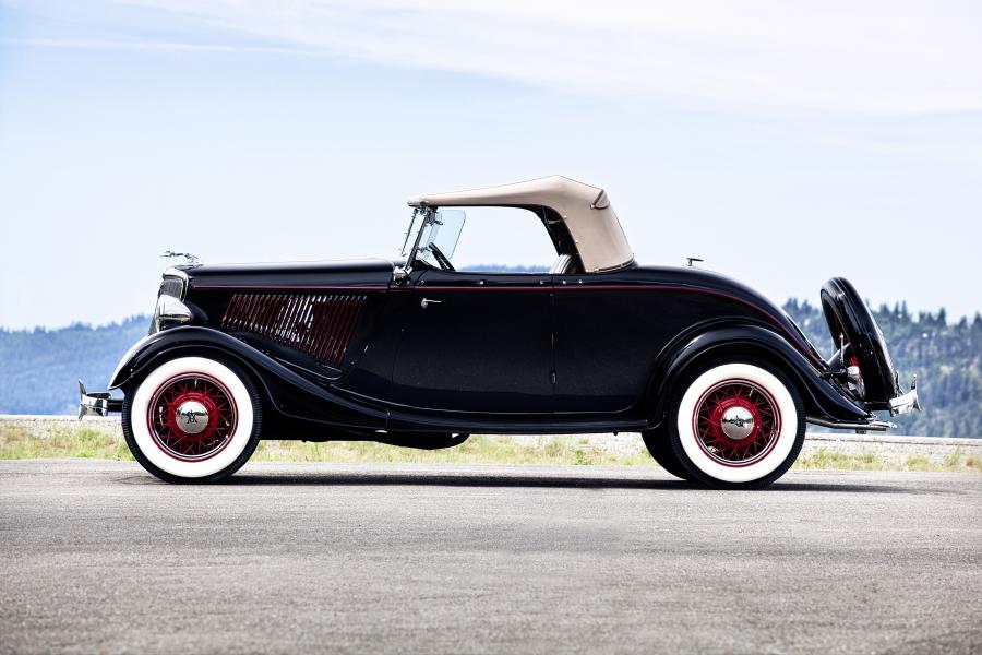  Ford DeLuxe Roadster 1934 года  (фото 8 из 43)